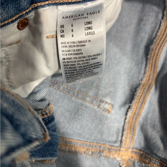 American Eagle Outfitters Strigid Distressed Jeans - Picture 7 of 11